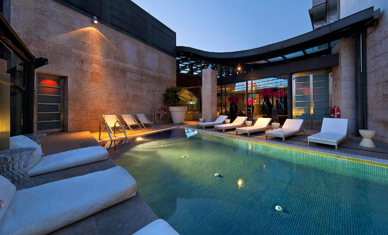 hotel urban madrid piscina