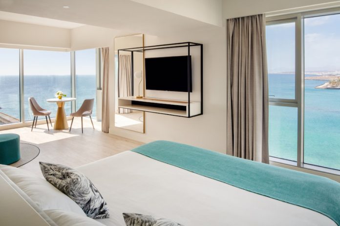 arrecife gran hotel spa suite